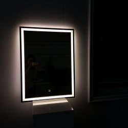 Firkantet led speil i 3 strrelser - 50% Rabat